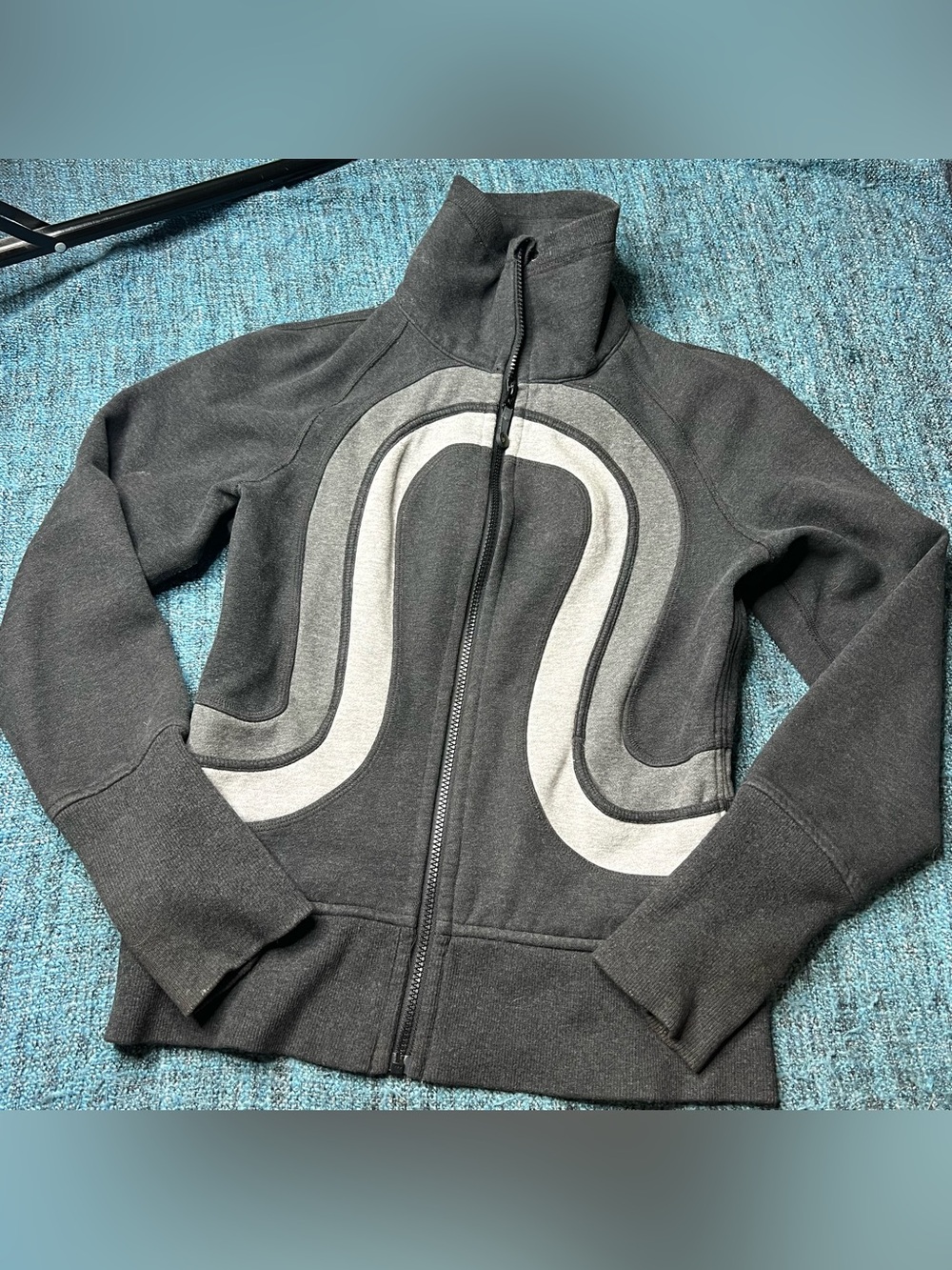 Lululemon Mock Neck Full Zip Jacket in Gray Women's Size 8 Athletic Jacket